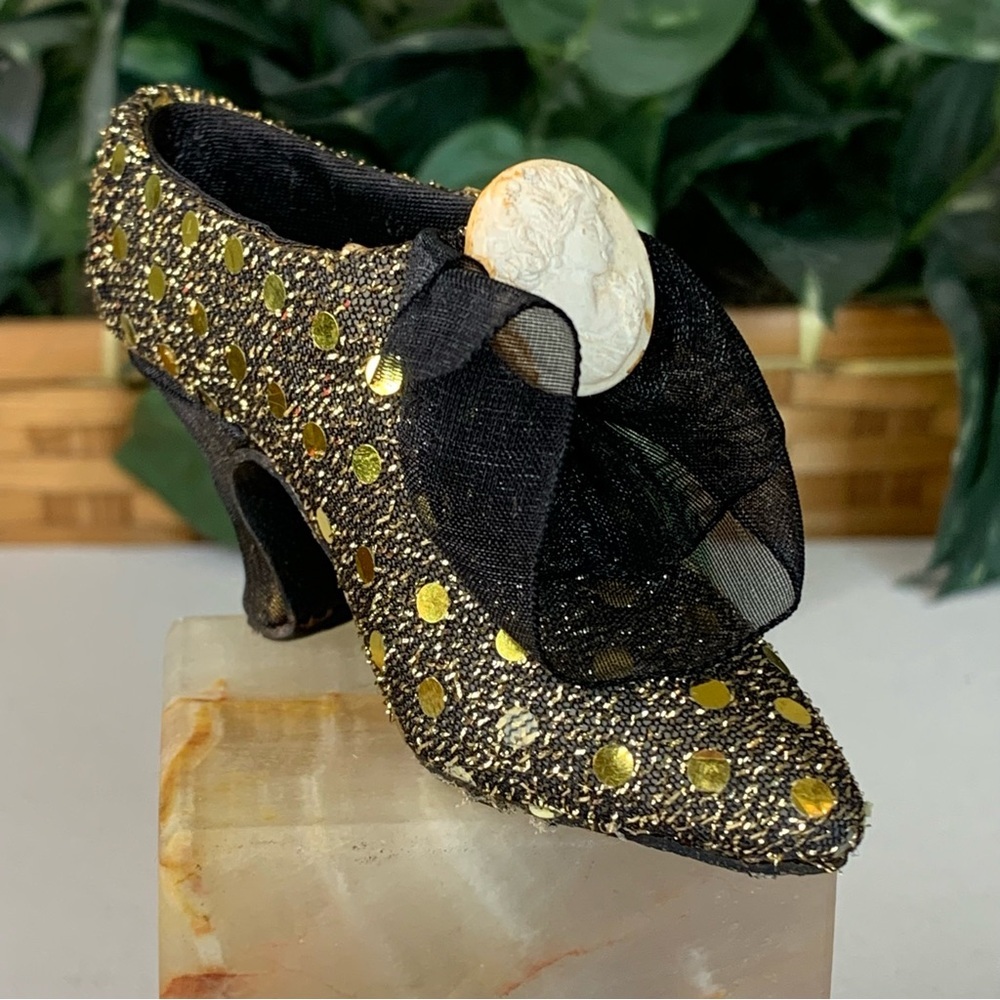 Miniature Victorian Shoe High Heel Slipper Sequins Cameo Bow Glam Decoration 4.2 - Picture 2 of 16
